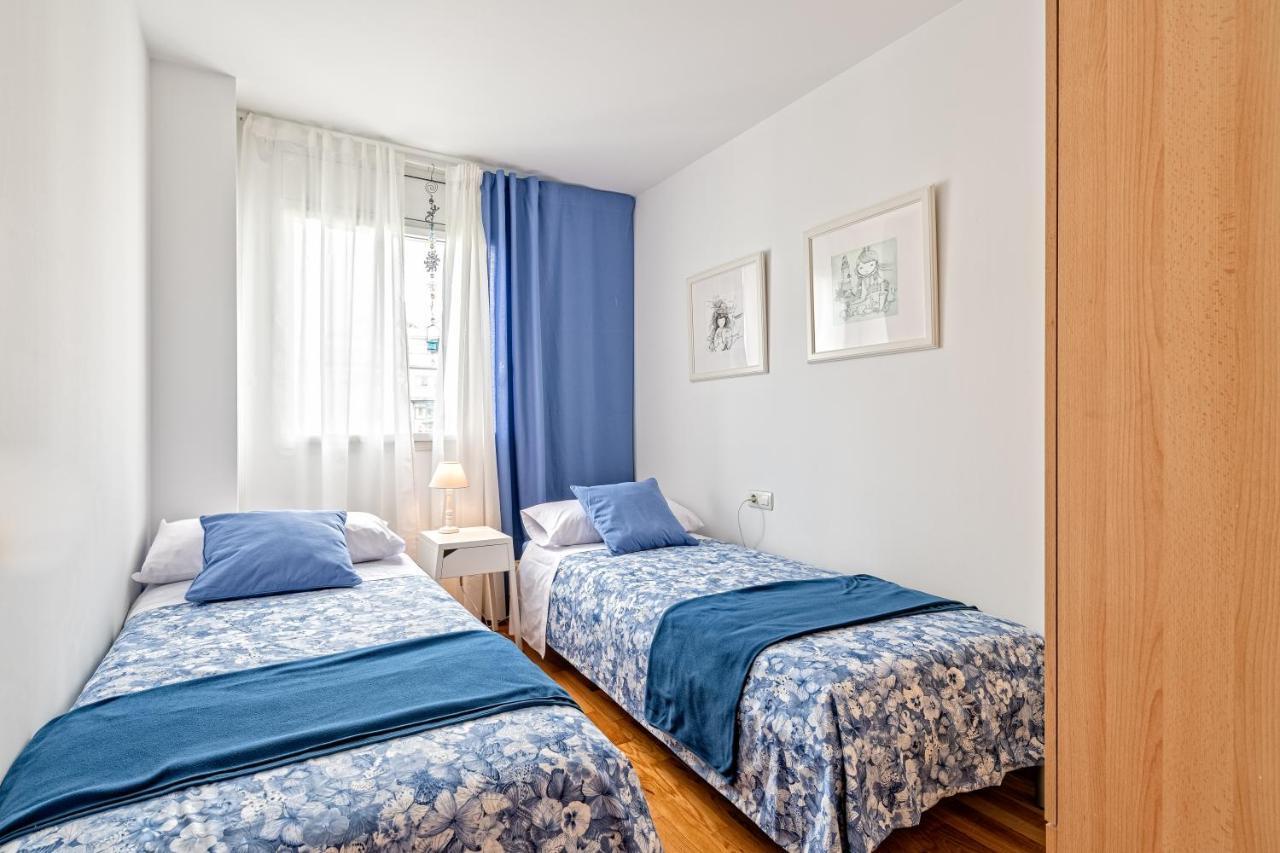 Cálido apartamento con piscina en Barcelona Ripollet Exterior foto